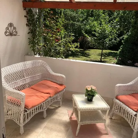 Apartment Hortenzia *